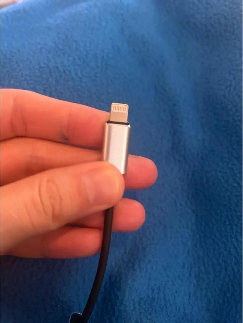 C482 adapter for iPhone splitter headset charger silver
